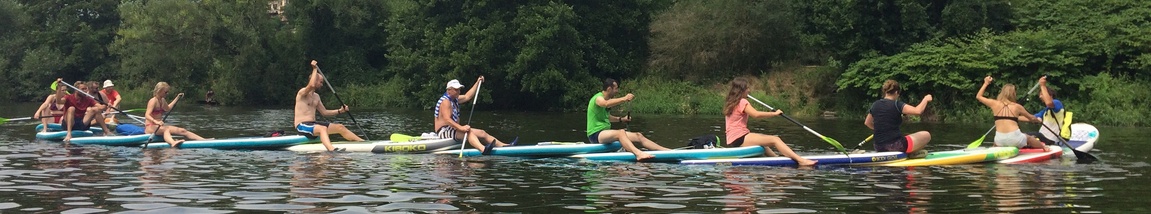 Paddleboardový vláček