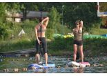 Cvičení na paddleboardech